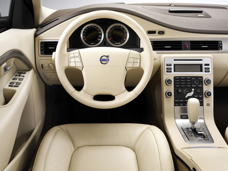  Volvo S80 V8 2007 года  (фото 39 из 69)